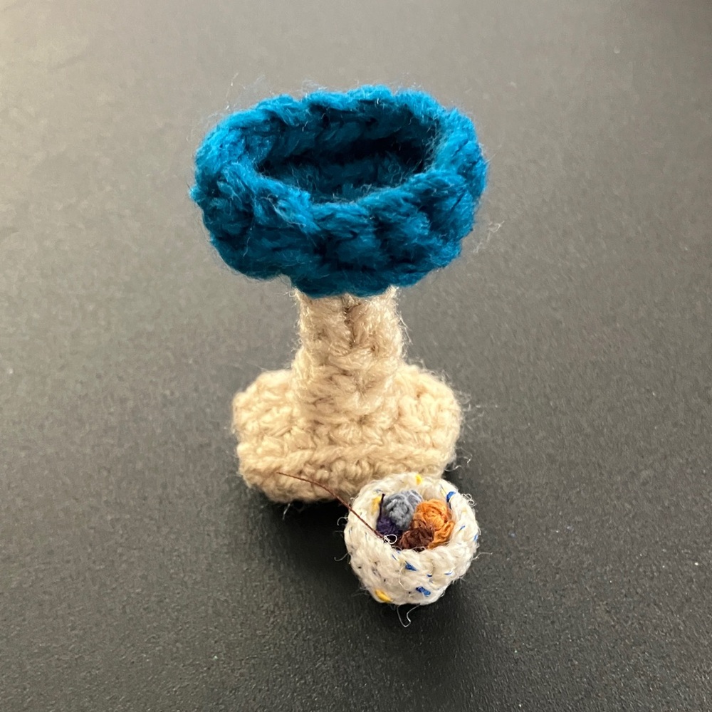 Dollhouse Miniature Cat Accessories Kitty Tree Toy Basket 1:12 Handmade Crochet